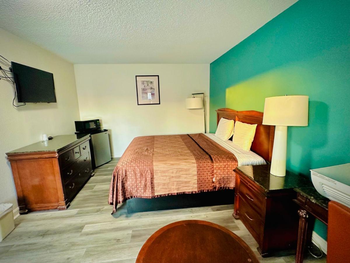 King'S Inn Motel Kingsburg Extérieur photo