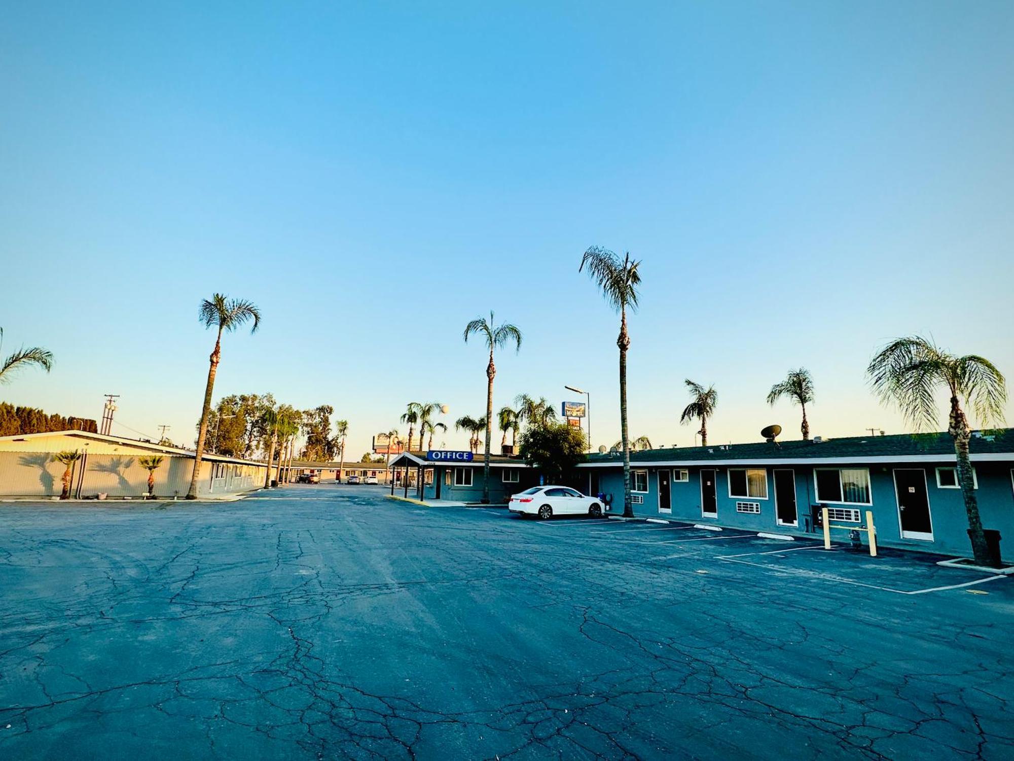 King'S Inn Motel Kingsburg Extérieur photo